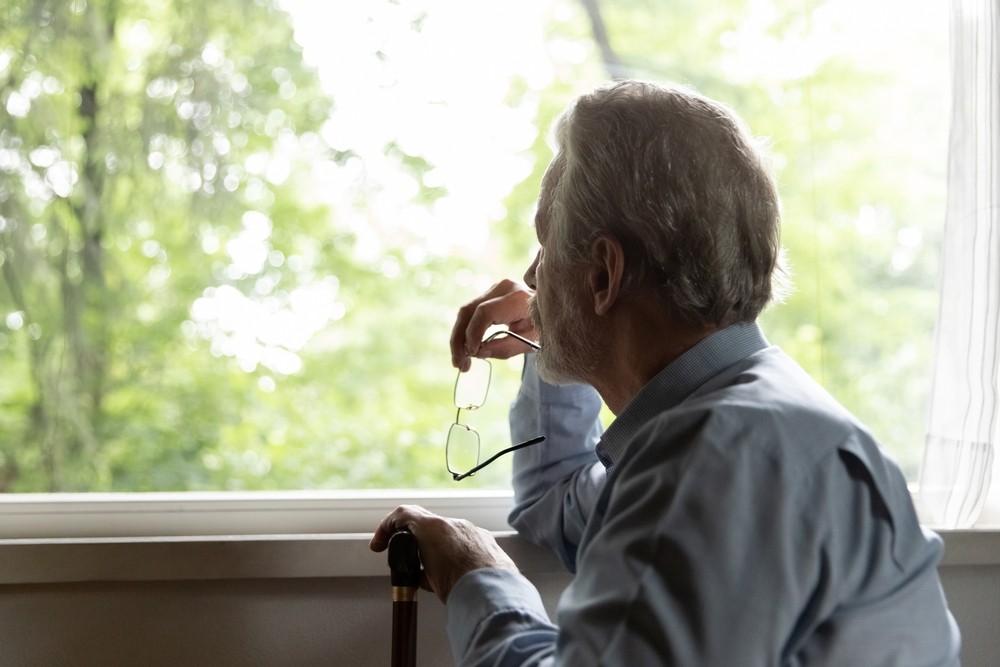 Verschlechtern sich bei einer Alzheimer-Demenz die kognitiven Fähigkeiten, kann dies mit dem Auftreten von psychologischen Symptomen wie zum Beispiel einer Depression einhergehen