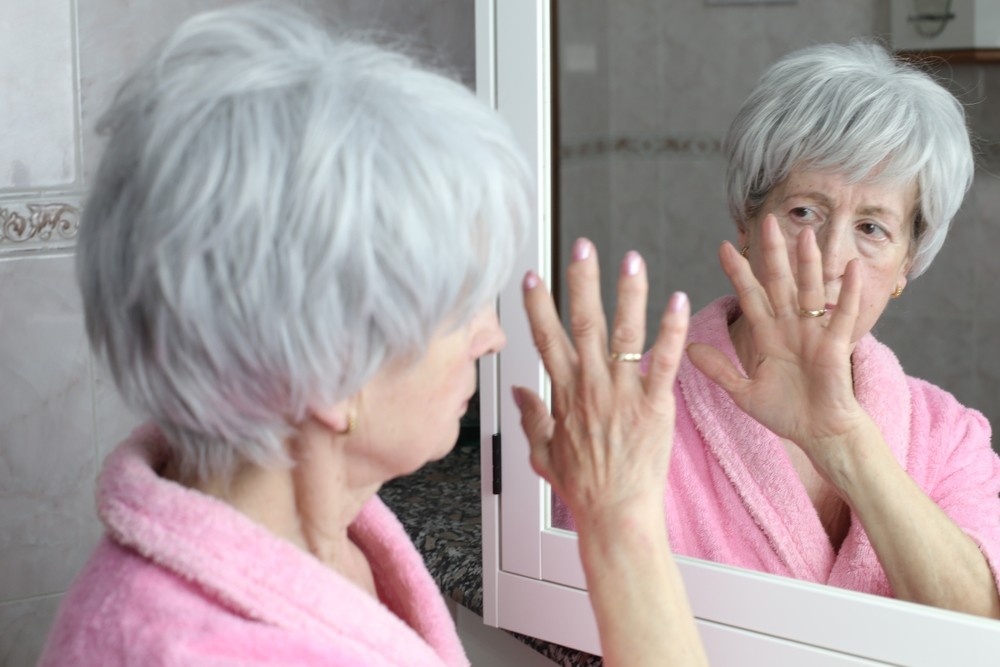 Prof. Dr. Elke Kalbe ist Leiterin der Abteilung Medizinische Psychologie mit dem Schwerpunkt Neuropsychologie und Gender Studies an der Medizinischen Fakultät und Uniklinik Köln der Universität zu Köln, wo sie unter anderem Geschlechterunterschiede bei Menschen mit kognitiven Beeinträchtigungen erforscht.