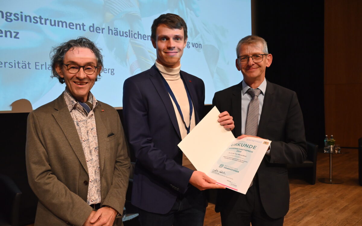 Unser Kollege Dr. Nikolas Dietzel wurde in der Meistersingerhalle in Nürnberg mit dem Wissenschaftspreis des Bayerischen Demenzfonds ausgezeichnet.