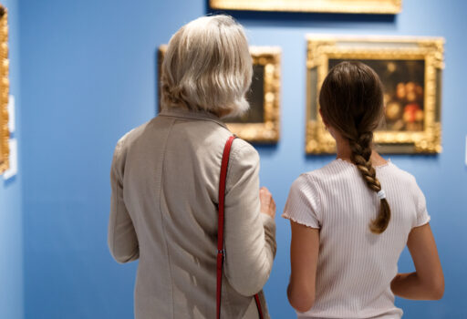 Kunstgemälde, Skulpturen und Farben inspirieren, regen zum Nachdenken an und sind mit Erinnerungen verbunden.