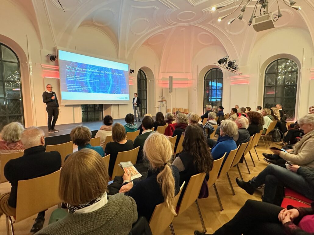 Demenz betrifft sehr viele von uns – direkt oder indirekt. Doch was geschieht, wenn das eigene Ich langsam „verreist“? Wie kann Betroffenen und Angehörigen geholfen werden?