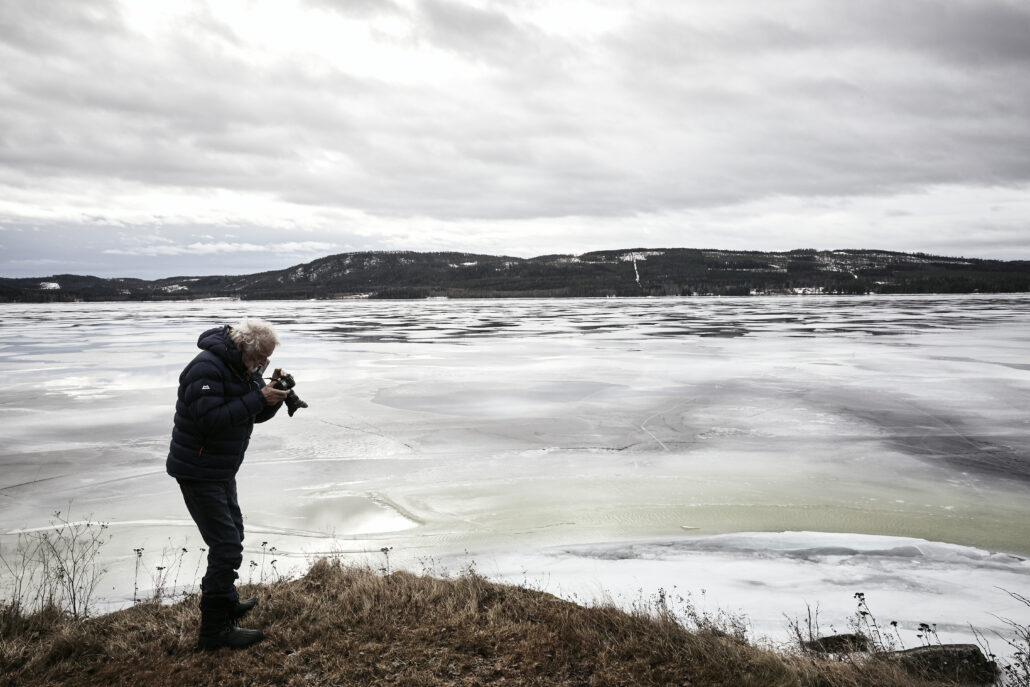 Hauke Dressler das es beobachtet und fotografierte seinen Vater in den Momenten, in denen er fotografierte.