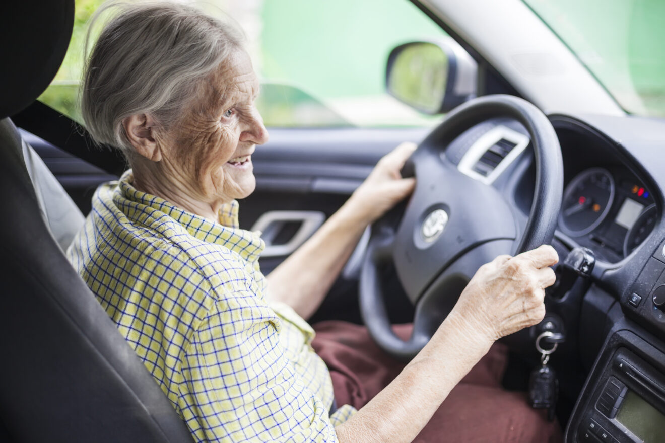 Autofahren bei Demenz: Zwischen Freiheit und Sicherheit